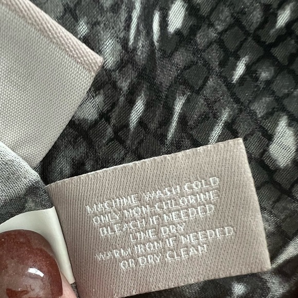 2 piece sheer chicos top and vest size m - Picture 7 of 10